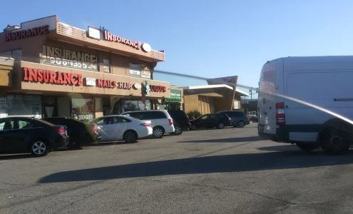 Leprechaun Liquor & Market business photo