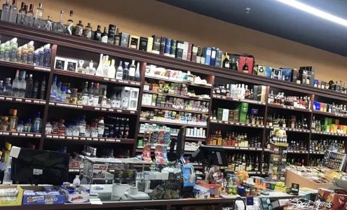 Louie's Liquor business photo